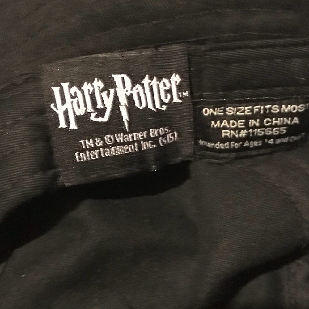 Harry Potter 🎩 - Picture 2 of 2